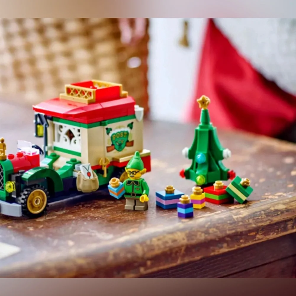 Lego Santa’s Delivery Truck #40746 NEW
